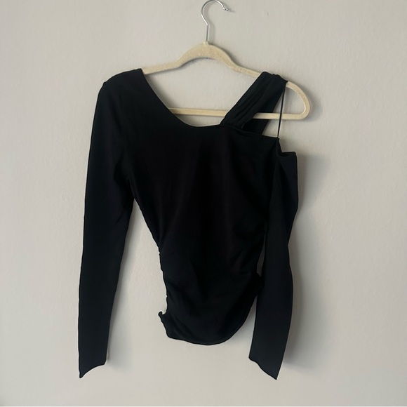 Zara CUT-OUT KNIT TOP Long Sleeve in Black Size Medium NWT - Picture 9 of 9